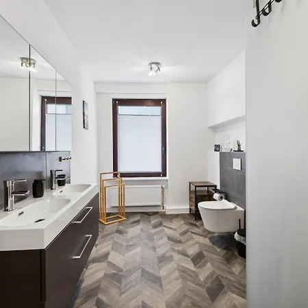 Infinity Kaiser Wilhelm Bruecke Appartement