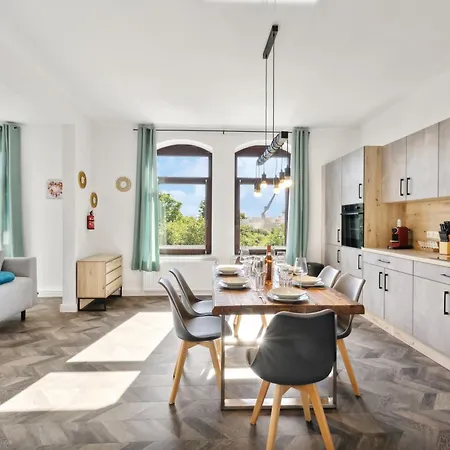 Infinity Kaiser Wilhelm Bruecke *