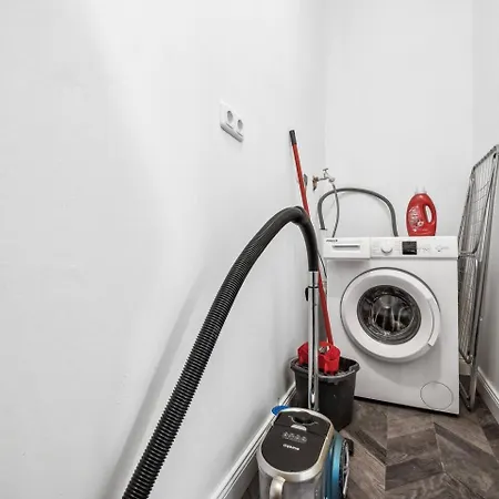 Infinity Kaiser Wilhelm Bruecke Wilhelmshaven